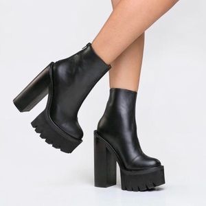 Jeffrey Campbell Mulder Platform Boots Sz 7.5 Black Leather Chunky Heel Ankle